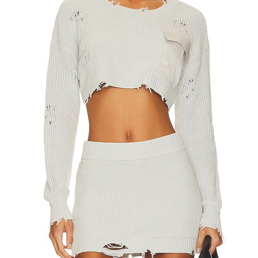 Ser.oy.a skirt set